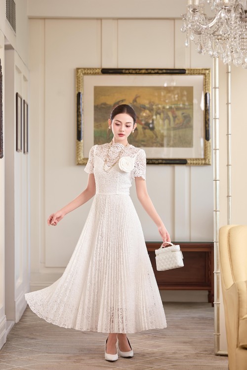 Sixdo White Lace Flared Dress With Flower